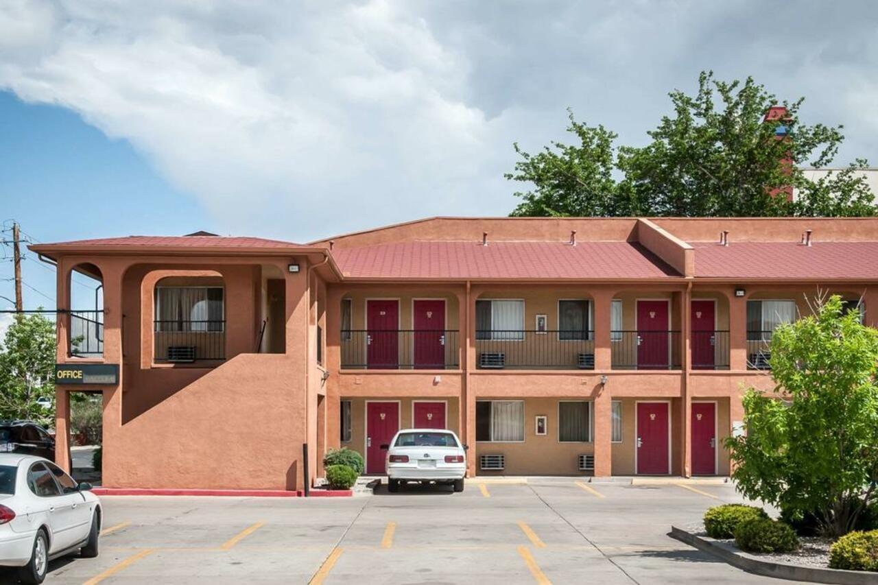 Econo Lodge Midtown אלבוקרקי מראה חיצוני תמונה