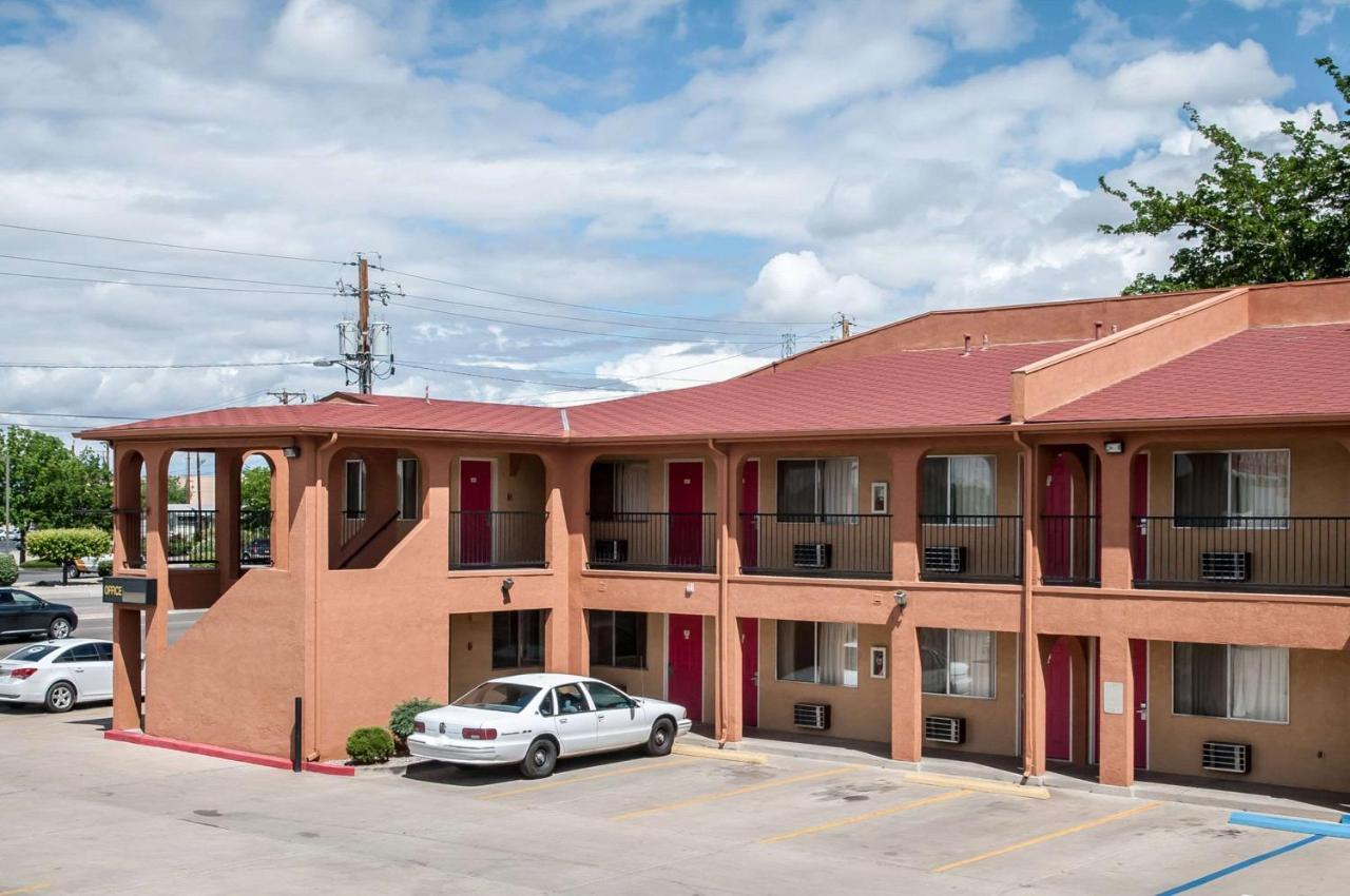 Econo Lodge Midtown אלבוקרקי מראה חיצוני תמונה